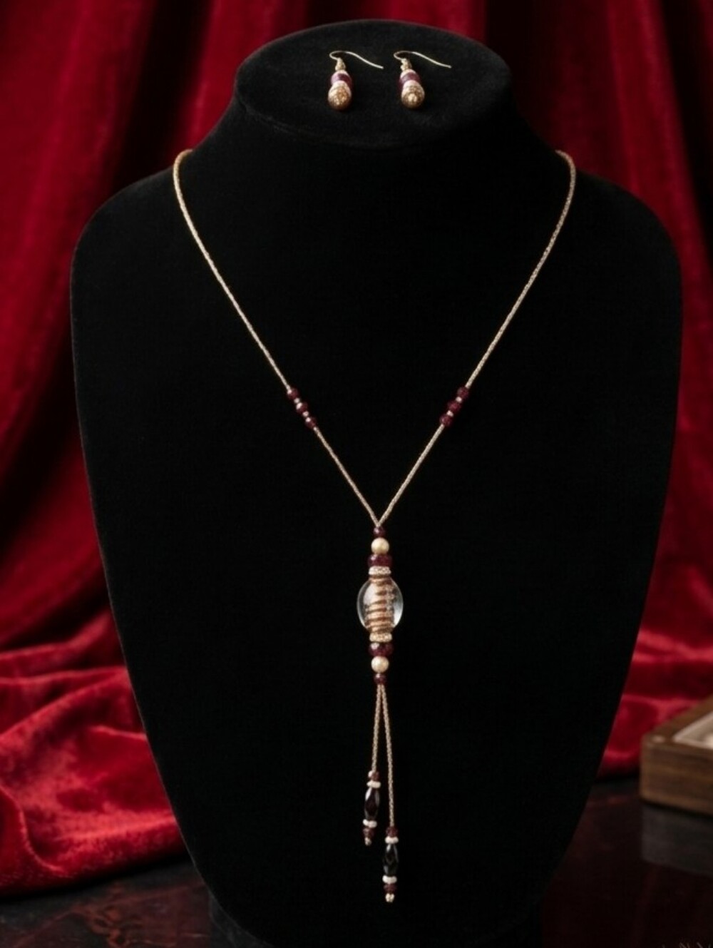 Murano Glass Red and Gold Beads Lariat Necklace and Matching Earrings
